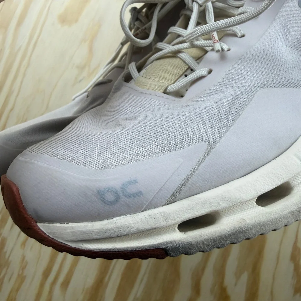 On Running Cloudnova Form Mens Sneakers Undyed-White Heather 26.98481 Size 9